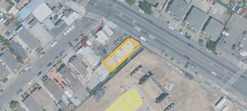 Distribution Center with Tall Clear Height