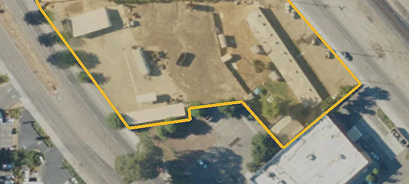 Drug Store Site on Signalized Corner