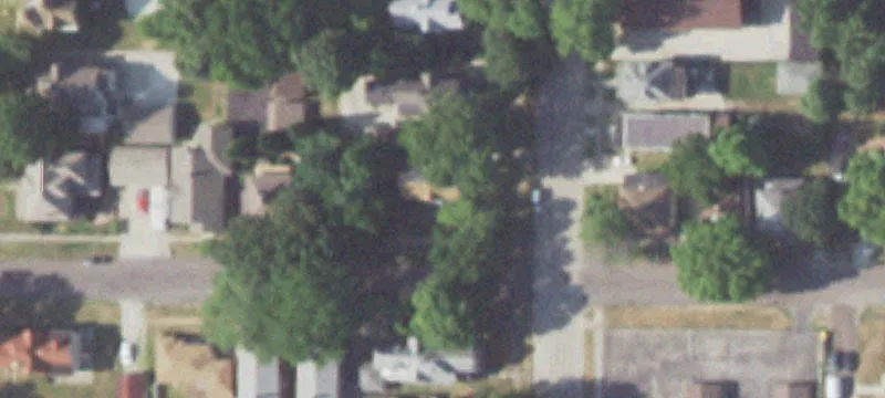 Duplex with Separate Utilities and Laundry