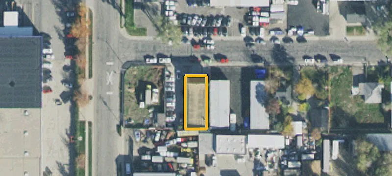 Auto Shop Building with Office/Apartment Area