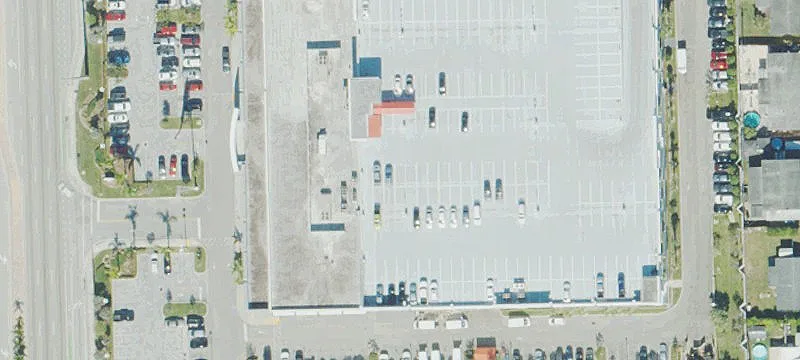 Freestanding Auto Shop Redevelopment Opportunity