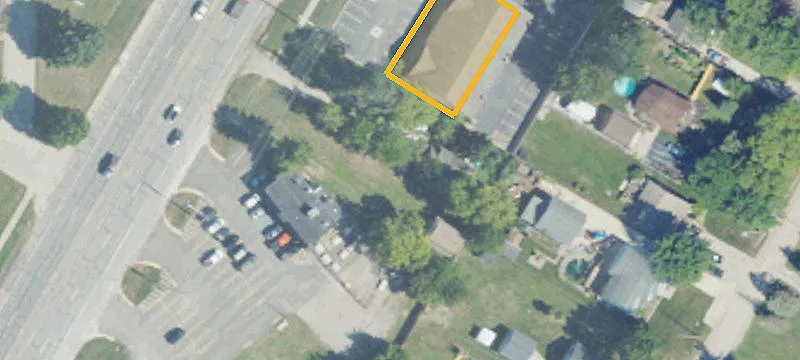 Medical Center with Grade-Level Parking