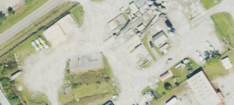 Stand-Alone Office/Warehouse Buildings with Yards