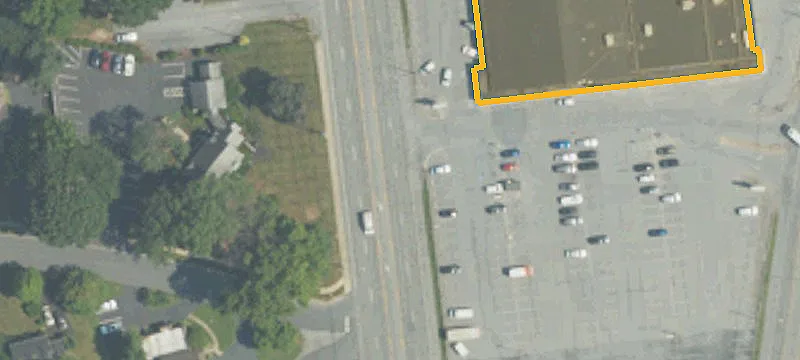 Retail Shopping Center at Signalized Intersection