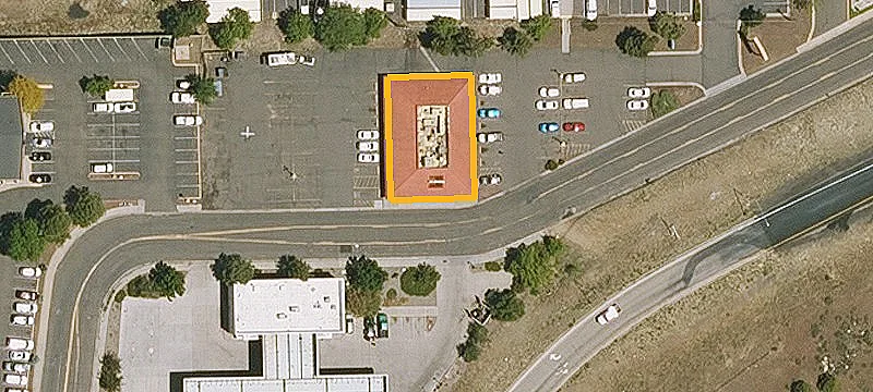 High-Visibility Restaurant Building