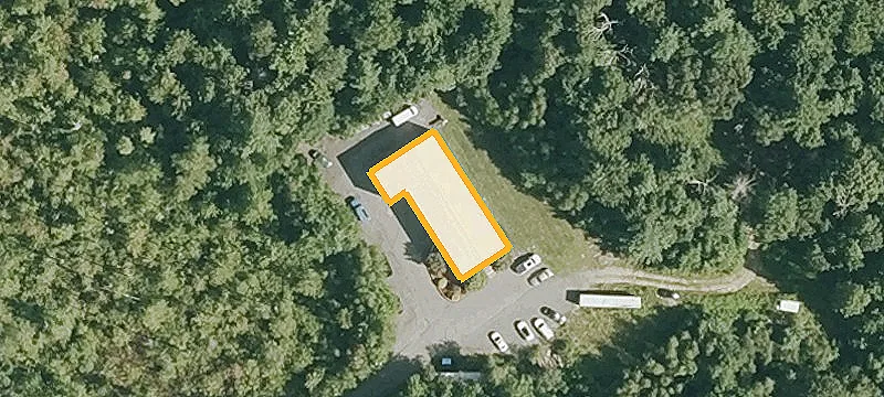 Flex Industrial Building with 18-Foot Clear Height
