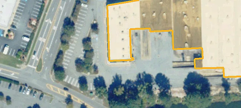 Shopping Center Adjacent to Lynnhaven Mall