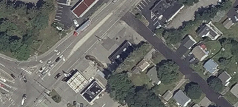 Free-Standing Retail/Service Building