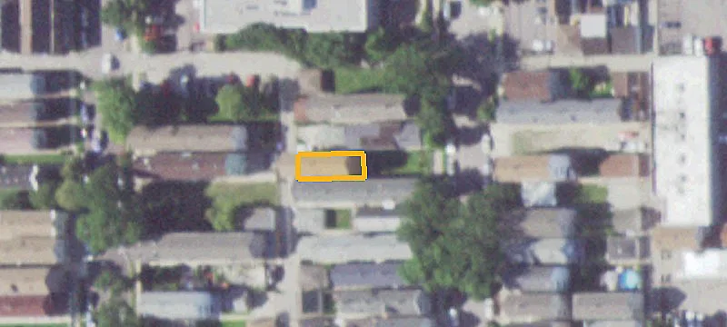 3-Unit Triplex with Large Yard