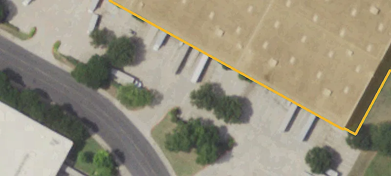 Warehouses with Three-Suite Flex Space