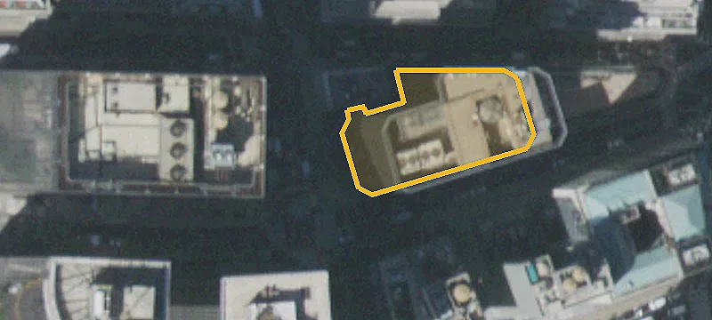 Column-Free Office Tower Space