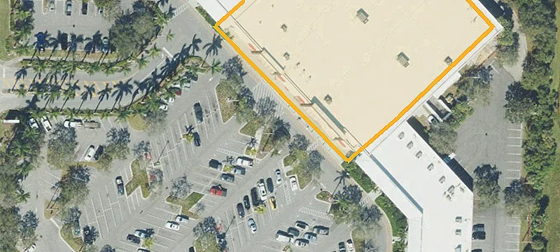 Retail Space with Signalized Intersection Access