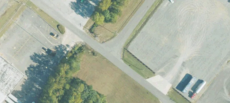 Warehouse with Paved Yard