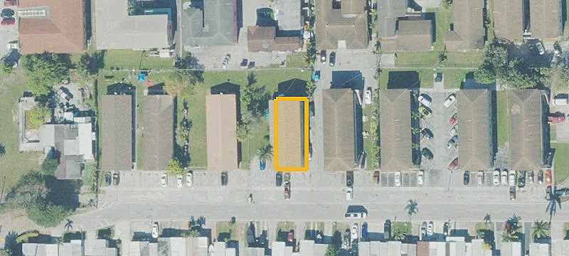 Eight-Unit Apartment Building