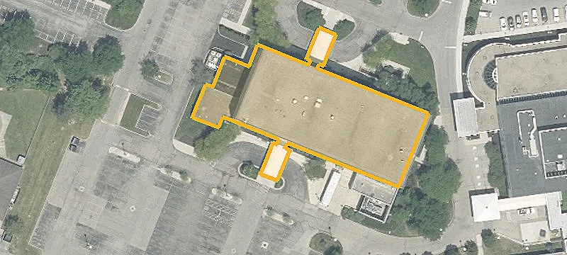 Medical Outpatient Building Adjacent to Hospital