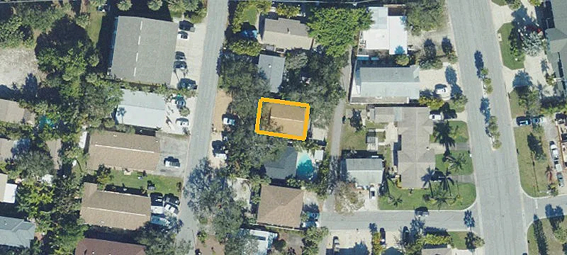 Two-Bedroom Duplex Near Beach