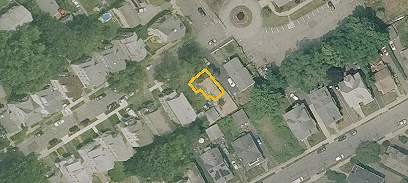 Triplex with Third-Floor Accessory Apartment