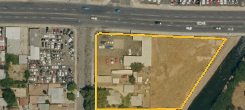 Auto Repair Shop with 4 Bays