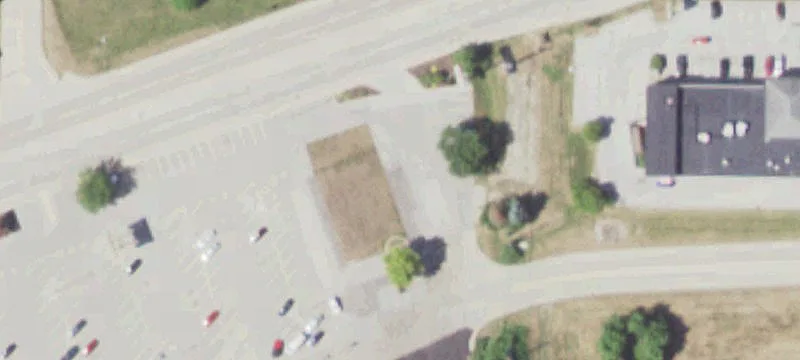 Build-to-Suit Pad Site at Shopping Center