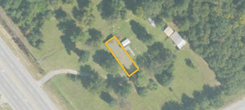 Commercial Land at Signalized Intersection