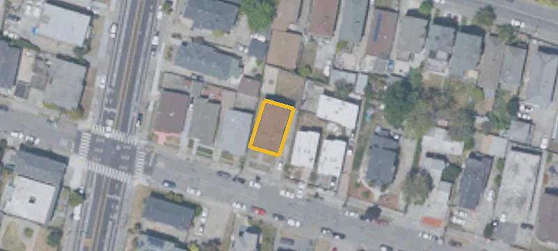 Two-Story Fourplex with Section 8 Vouchers