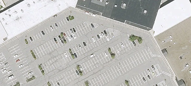 Shopping Center Drive-Thru Pad Opportunity