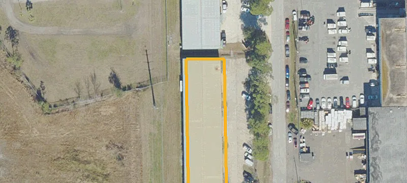 Industrial Flex Space with Ground-Level Doors