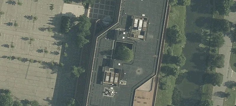 Dock-Equipped Warehouse