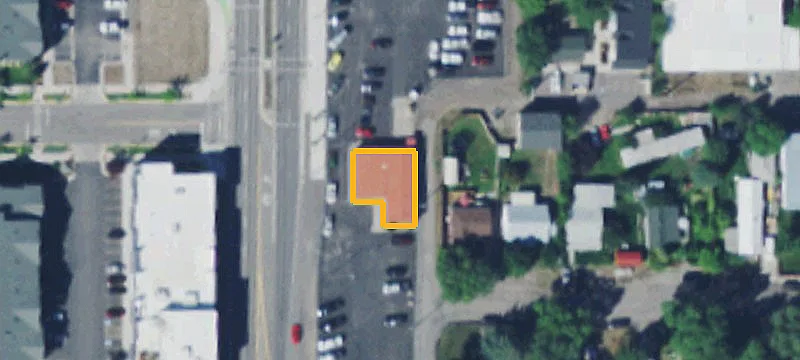 Automotive Property with Extensive Frontage