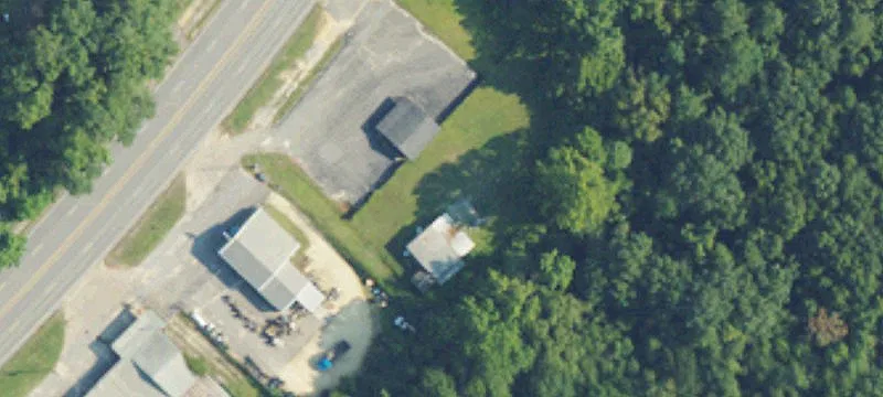 Two-Building Convenience Store with Service Garage