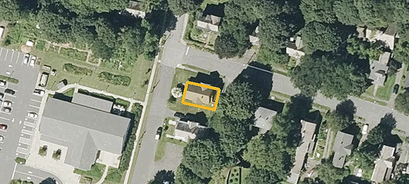 Duplex with In-Unit Laundry
