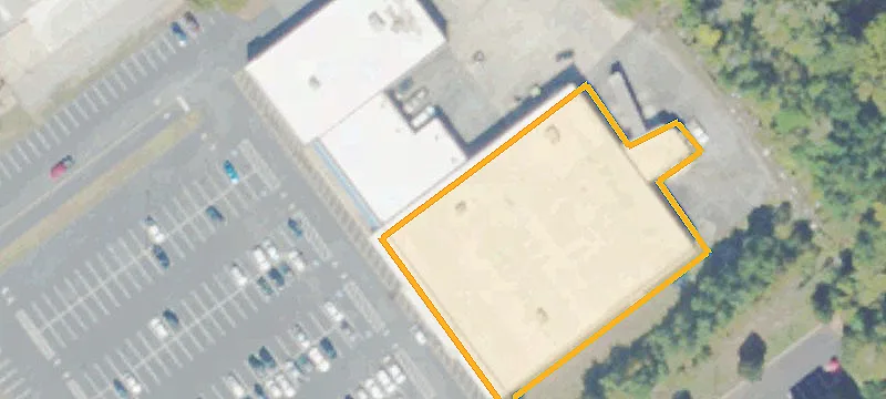 Shopping Center Inline Retail Suite