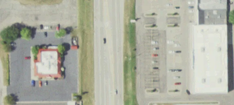 Retail Space with Strong Visibility