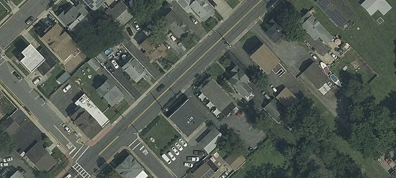 Live-Work Mixed-Use Property with Restaurant