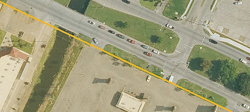 Shopping Center with Signalized Intersection Frontage