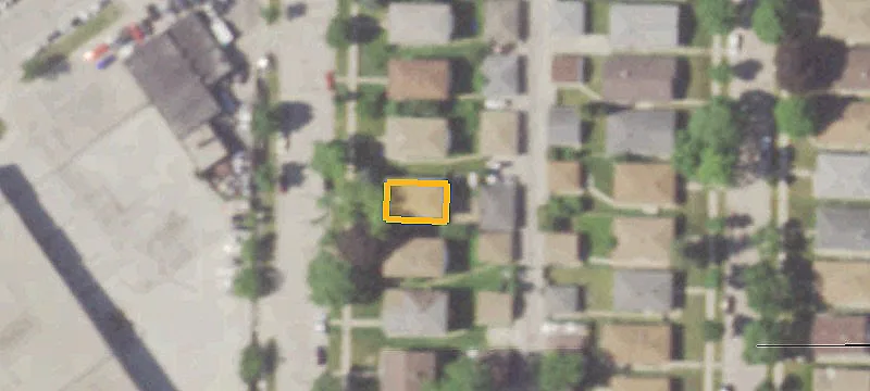 Three-Bedroom Duplex with Three-Car Garage