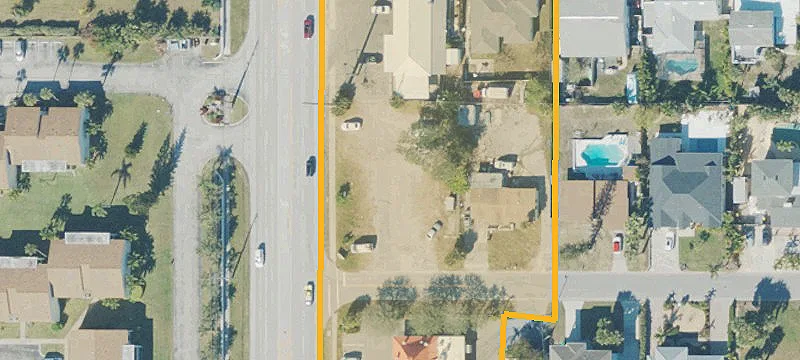 Corner Commercial Land with QSR Plans