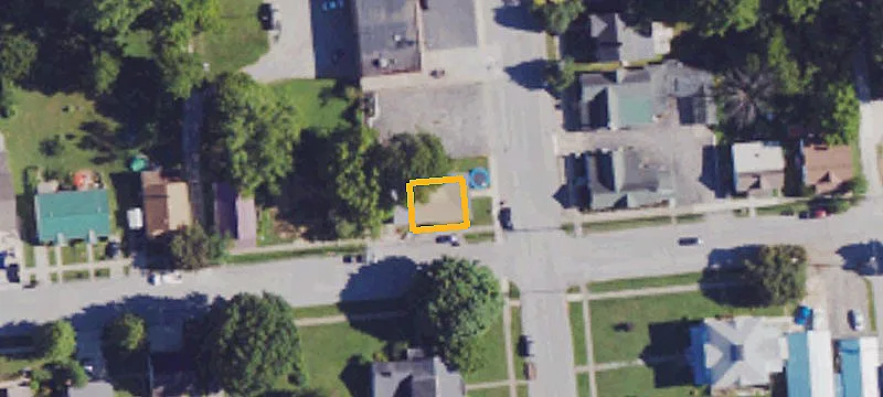 Triplex with Three Long-Term Tenants
