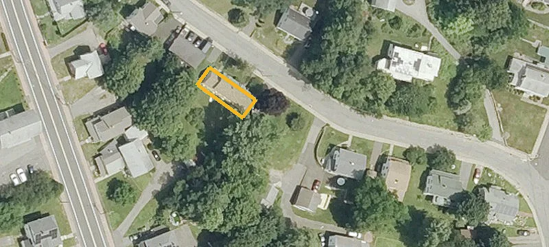 Two-Family Duplex with Additional Garage Lot