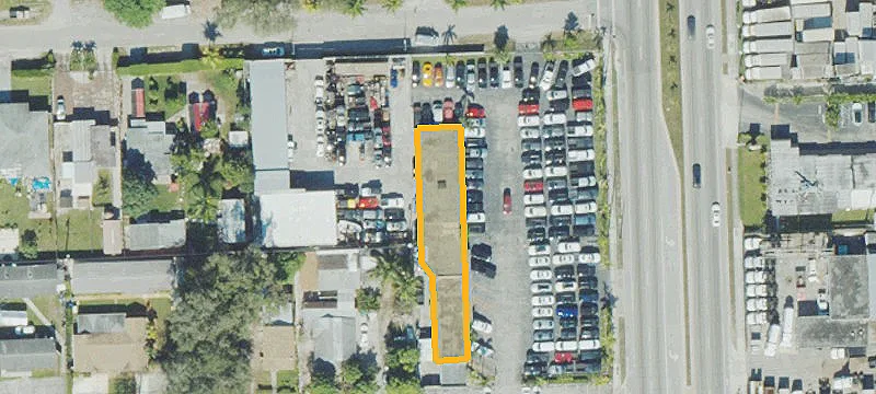 Fully Gated Auto Service Lot