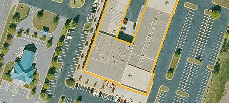 Retail Space at Signalized Intersection