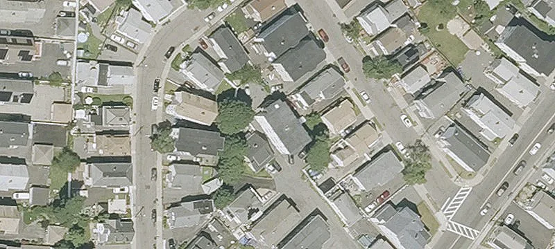 Triplex with Three True 6-Room Apartments