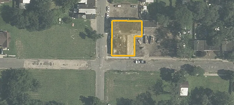 Warehouse with Parking Lot