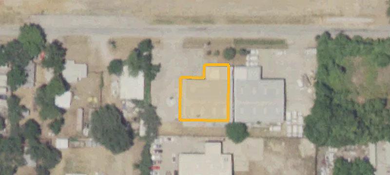 Warehouse with Grade-Level Loading