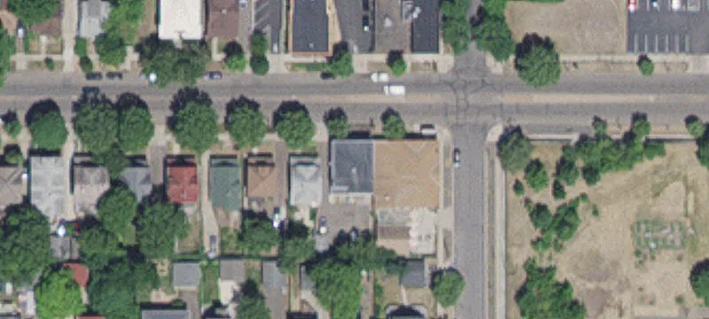 Mixed-Use Office/Retail Building with Apartments