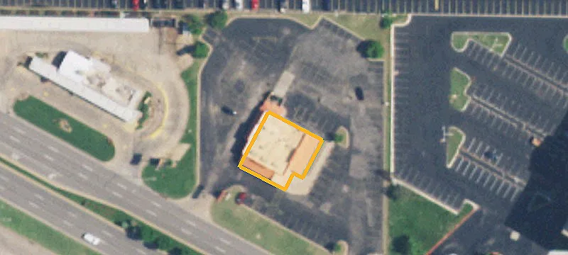 Retail Space on Northwest Expressway