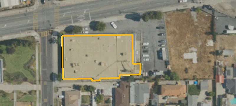 Free-Standing Industrial Building with Dock High Door