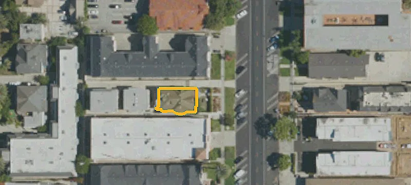 5-Unit Student Housing Apartment Building