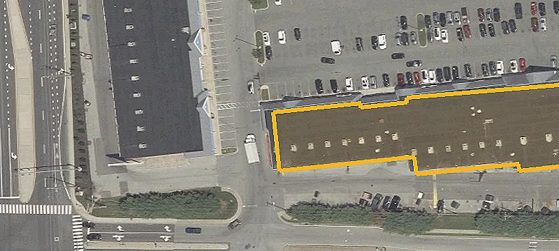 Anchored Community Shopping Center