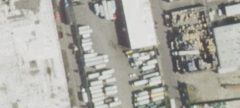 Single-Story Warehouse with Three-Sided Loading